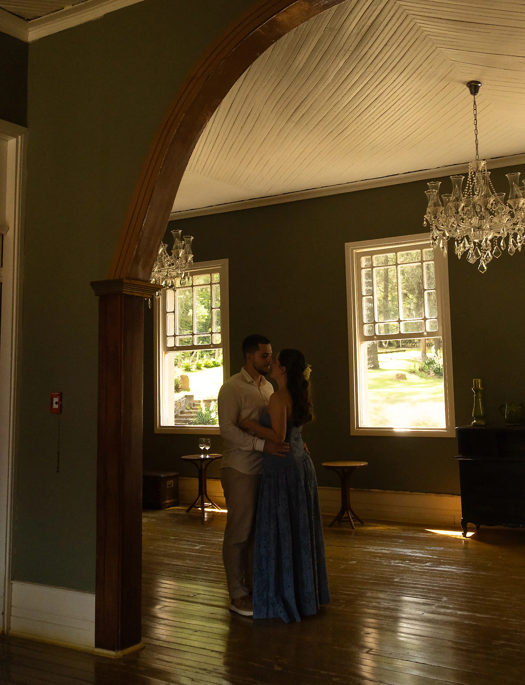 Montagem de casamento no salão principal